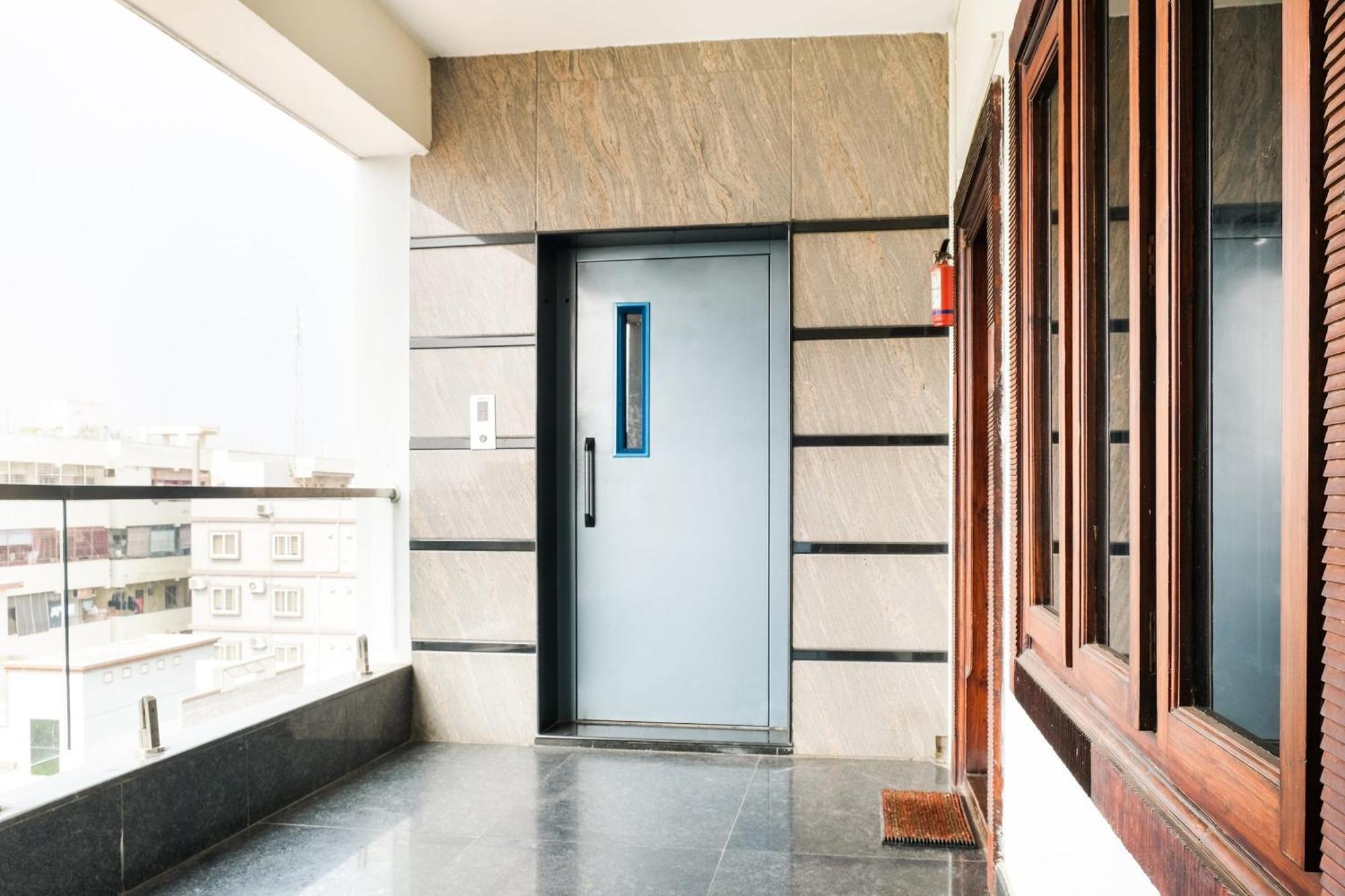 Hotel O Karthikeya Pride Vijayawāda Exterior foto