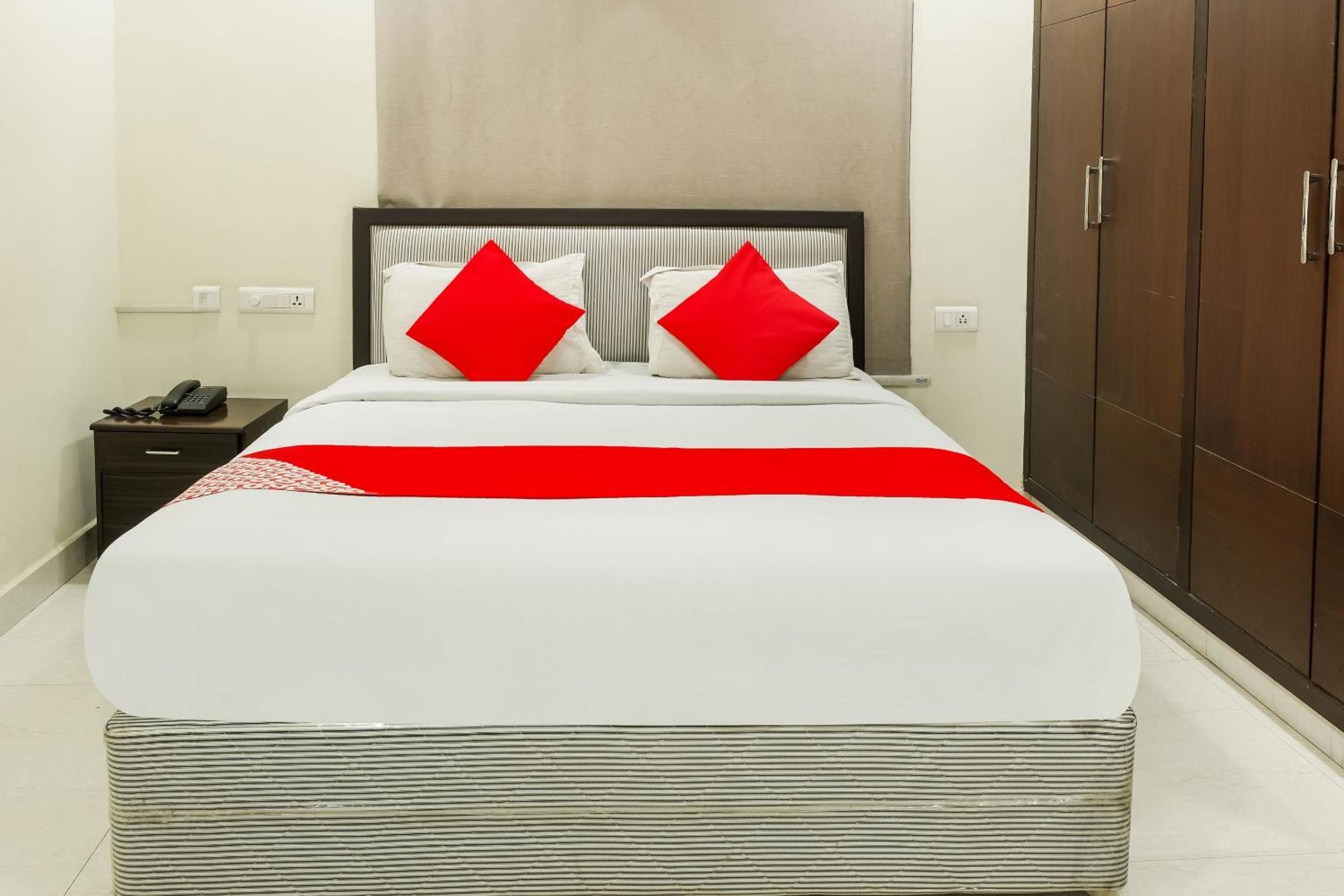 Hotel O Karthikeya Pride Vijayawāda Exterior foto